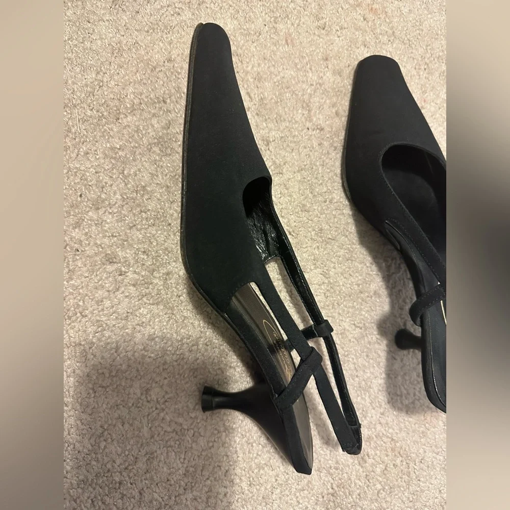 Heels - Picture 2 of 2